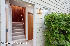 8100 Upper Huffman Rd, Anchorage, AK 99516 photo 3