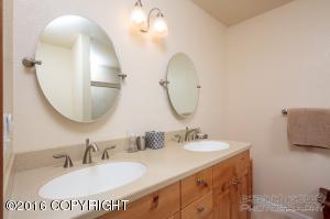 8100 Upper Huffman Rd, Anchorage, AK 99516 photo 17