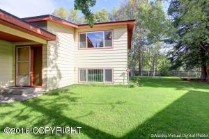 1075 E 26th Ave, Anchorage, AK 99508 photo 3