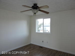 11942 Regency Dr, Eagle River, AK 99577 photo 9