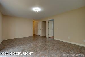 8410 Berry Patch Dr, Anchorage, AK 99502 photo 23