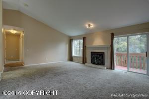 8410 Berry Patch Dr, Anchorage, AK 99502 photo 4