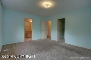 8410 Berry Patch Dr, Anchorage, AK 99502 photo 14