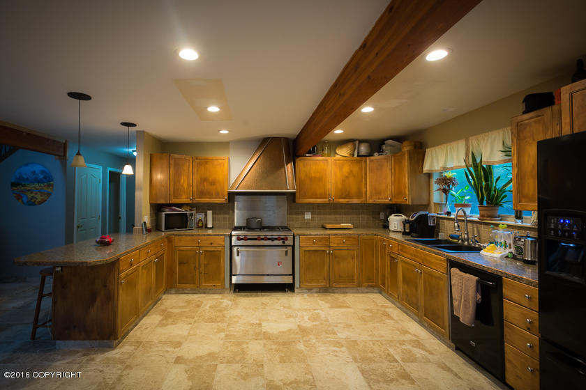 22686 Robinson Rd, Chugiak, AK 99567 photo 4