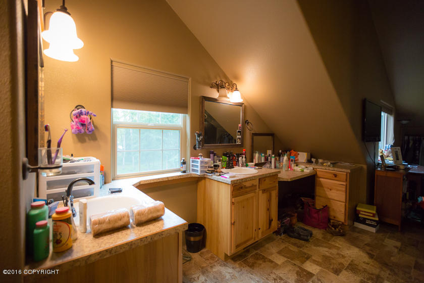 22686 Robinson Rd, Chugiak, AK 99567 photo 21