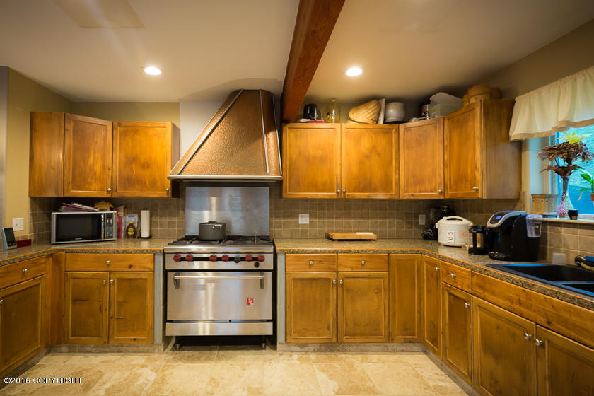 22686 Robinson Rd, Chugiak, AK 99567 photo 5