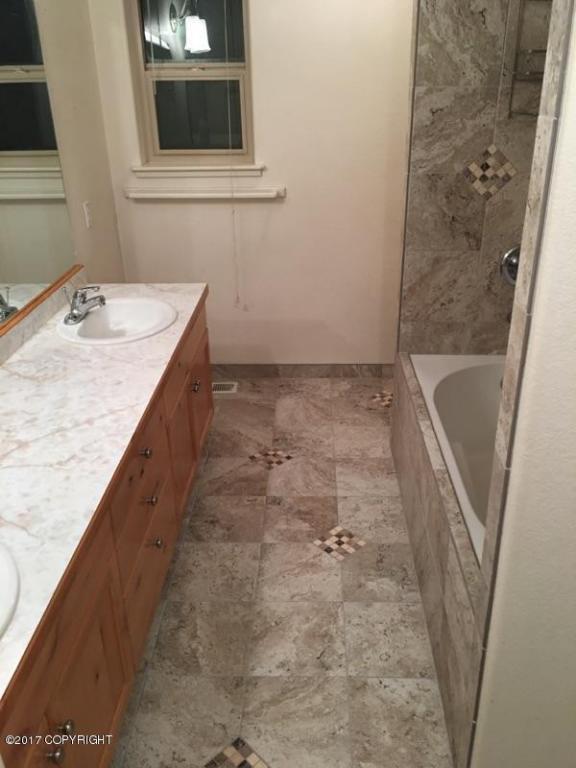 22686 Robinson Rd, Chugiak, AK 99567 photo 26