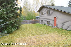4922 Castle Ct, Anchorage, AK 99508 photo 6