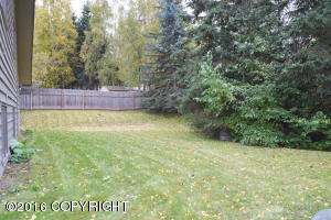 4922 Castle Ct, Anchorage, AK 99508 photo 7