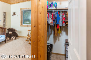 21738 Price Dr, Eagle River, AK 99577 photo 9