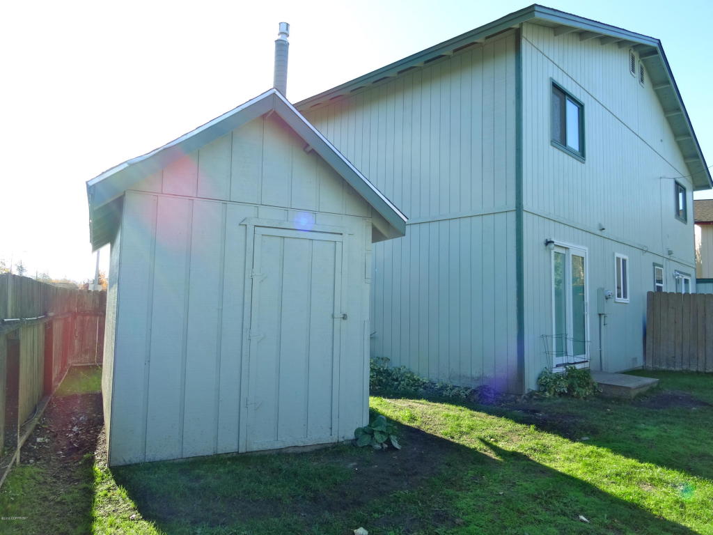 240 Fall Leaf Cir, Anchorage, AK 99504 photo 12