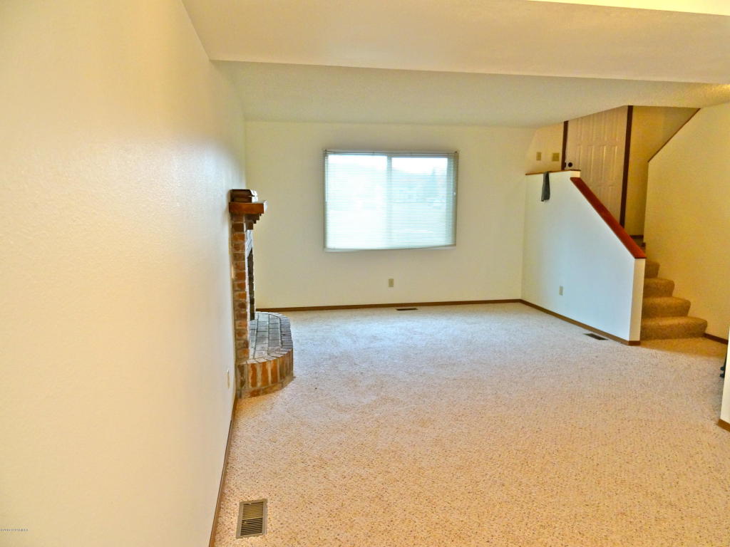 240 Fall Leaf Cir, Anchorage, AK 99504 photo 6