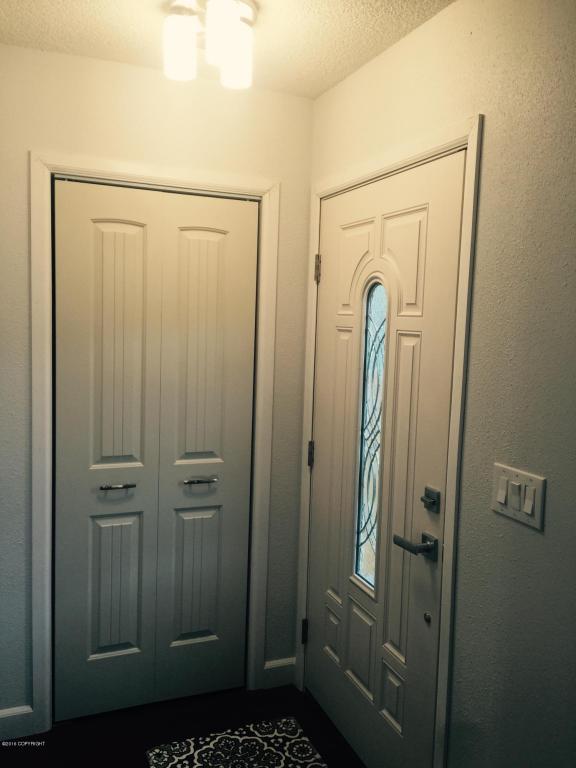 264 Fall Leaf Cir, Anchorage, AK 99504 photo 6