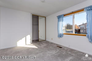 1205 Elegante Ln, Anchorage, AK 99501 photo 15