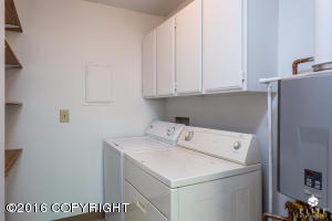 1205 Elegante Ln, Anchorage, AK 99501 photo 8