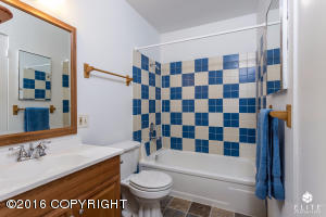 1205 Elegante Ln, Anchorage, AK 99501 photo 14