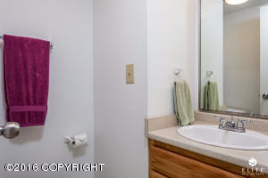 1205 Elegante Ln, Anchorage, AK 99501 photo 9