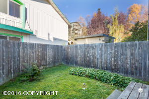 1205 Elegante Ln, Anchorage, AK 99501 photo 4