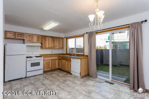 1205 Elegante Ln, Anchorage, AK 99501 photo 6