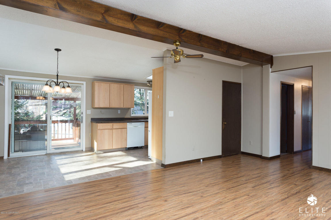 17548 Palos Verdes Dr, Eagle River, AK 99577 photo 6