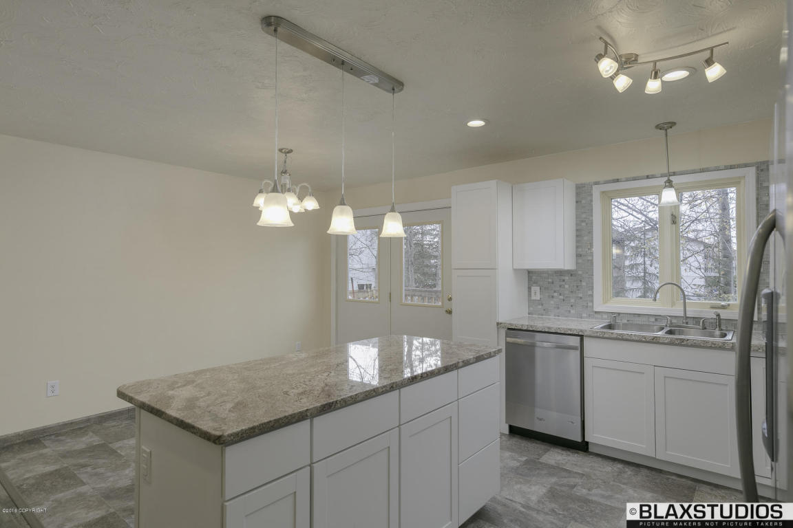 7350 Christopher Cir, Anchorage, AK 99507 photo 9