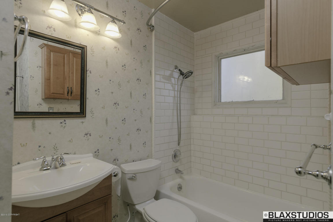1667 Stanton Ave, Anchorage, AK 99508 photo 21