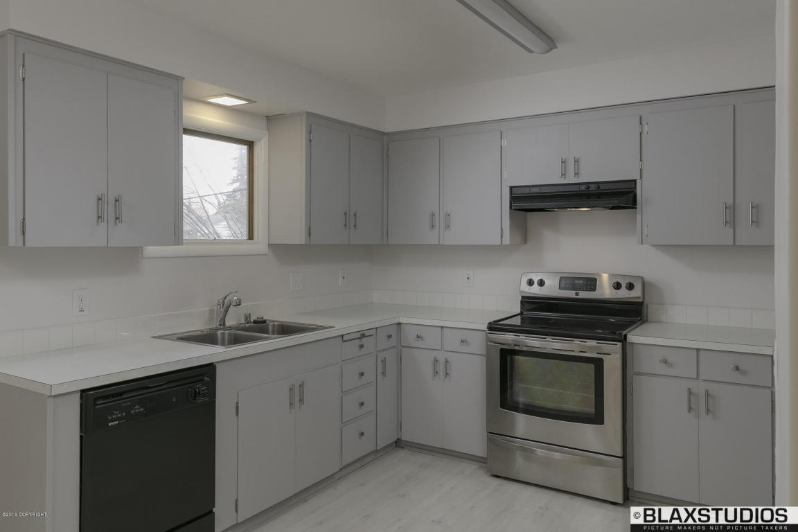 1667 Stanton Ave, Anchorage, AK 99508 photo 9