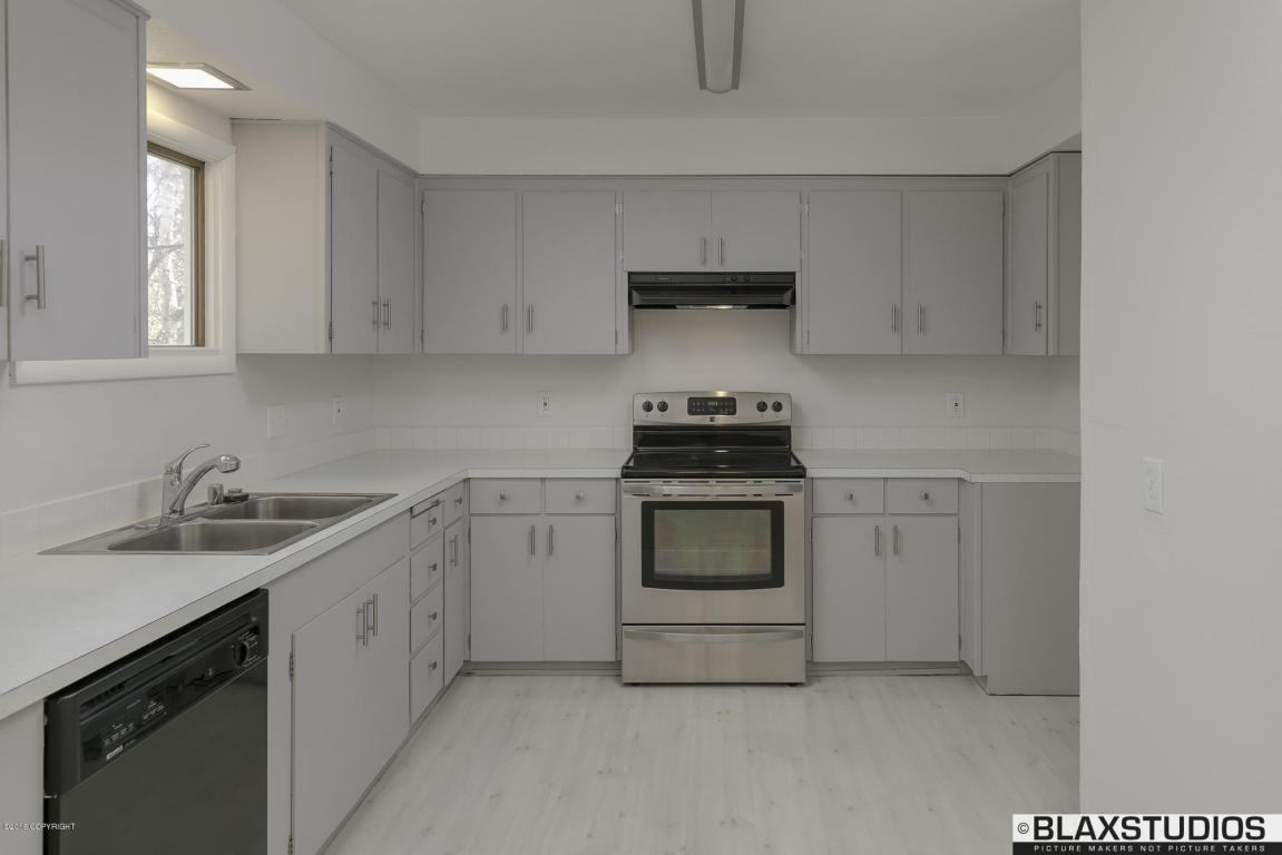 1667 Stanton Ave, Anchorage, AK 99508 photo 8