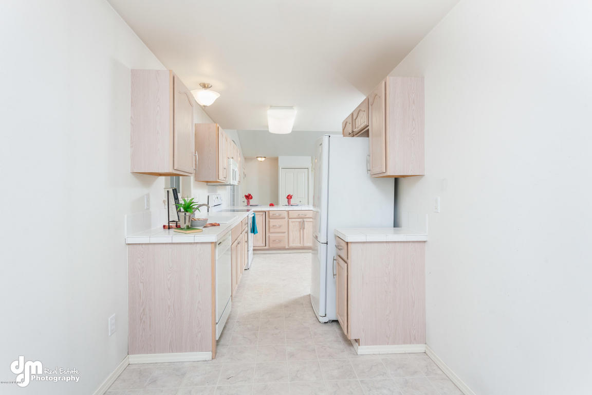 6065 Spruce Meadows Loop # 21B, Anchorage, AK 99507 photo 9