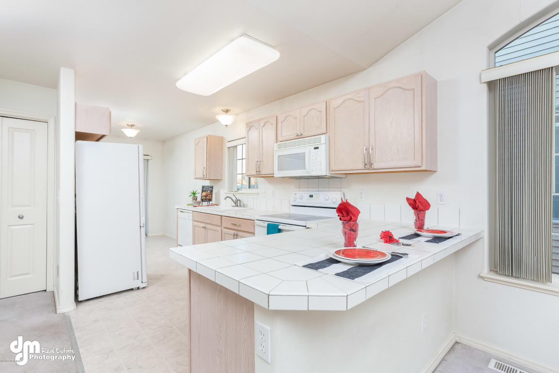 6065 Spruce Meadows Loop # 21B, Anchorage, AK 99507 photo 8
