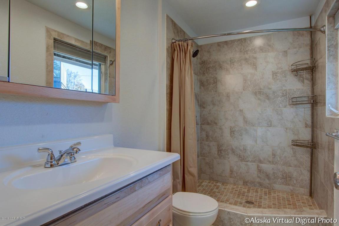 2902 Sheldon Jackson St, Anchorage, AK 99508 photo 24