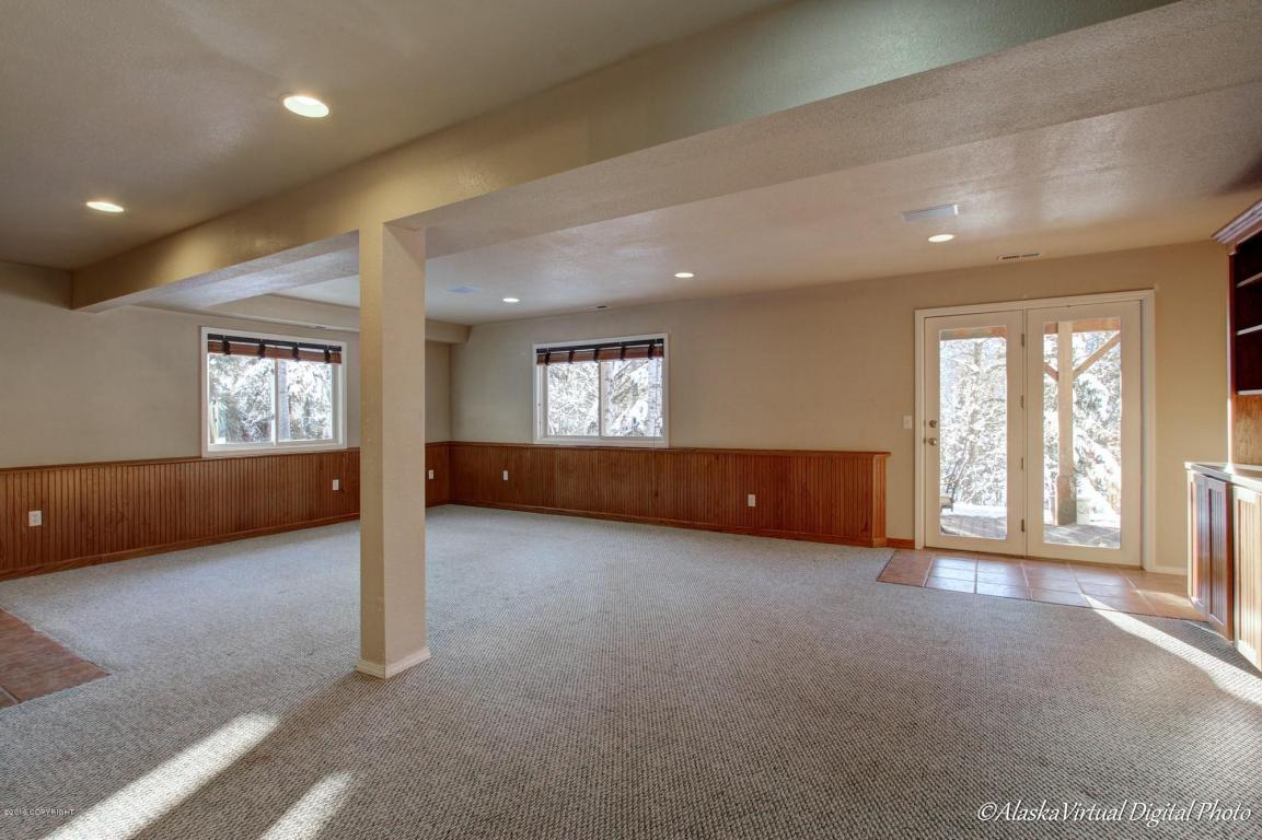 19200 Babrof Dr, Eagle River, AK 99577 photo 34