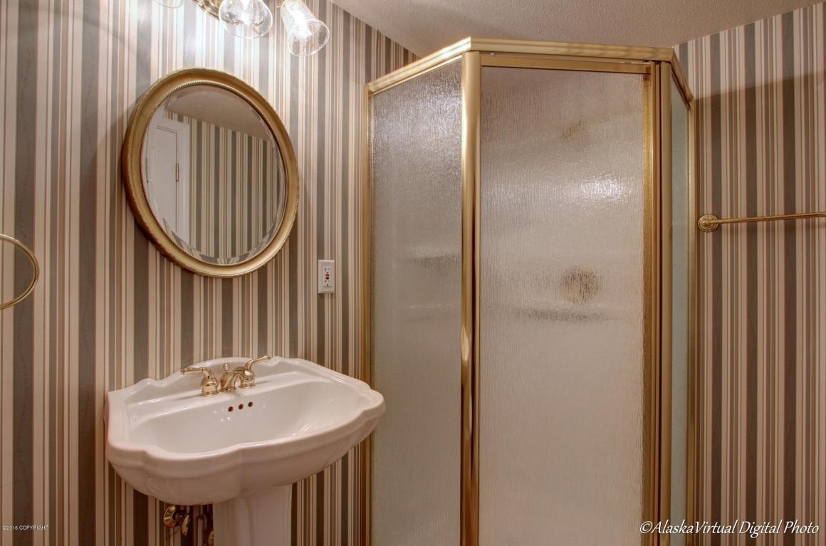 19200 Babrof Dr, Eagle River, AK 99577 photo 36