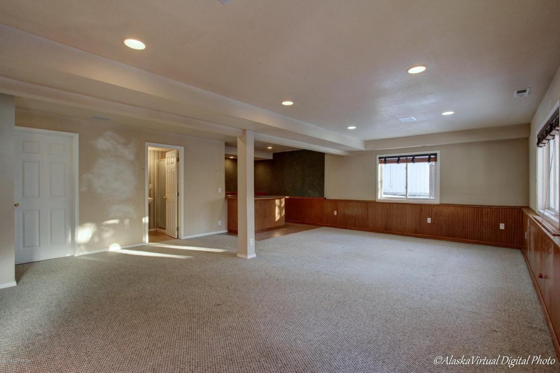 19200 Babrof Dr, Eagle River, AK 99577 photo 33