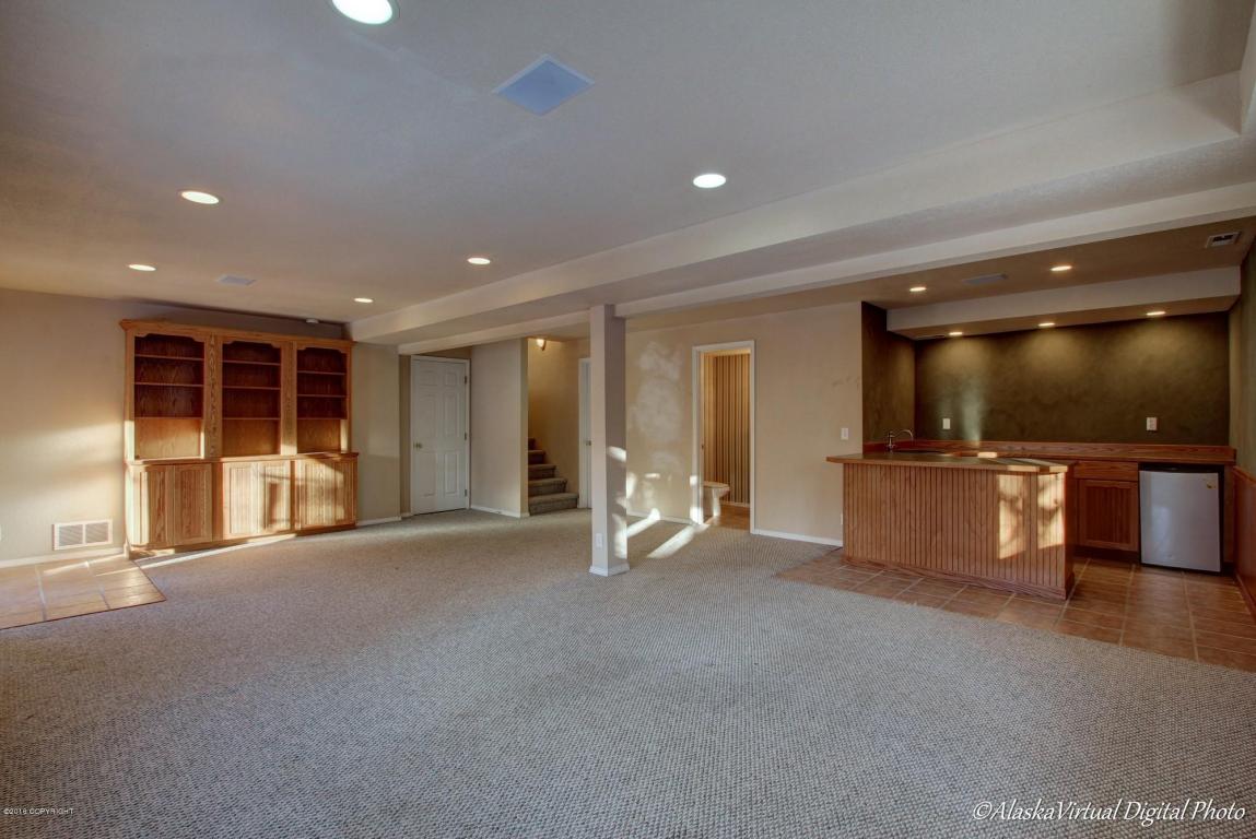 19200 Babrof Dr, Eagle River, AK 99577 photo 32