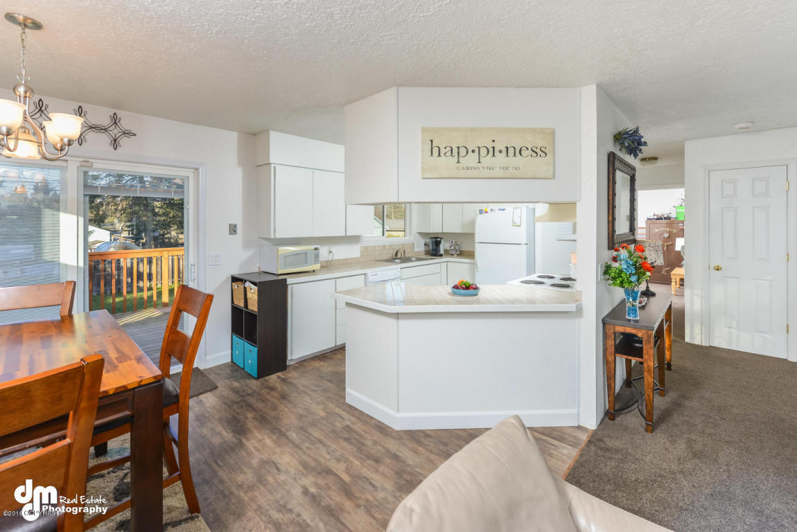 3830 James Dr, Anchorage, AK 99504 photo 5