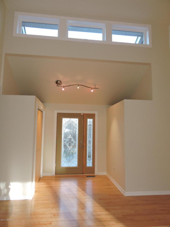 22506 Sampson Dr, Chugiak, AK 99567 photo 3