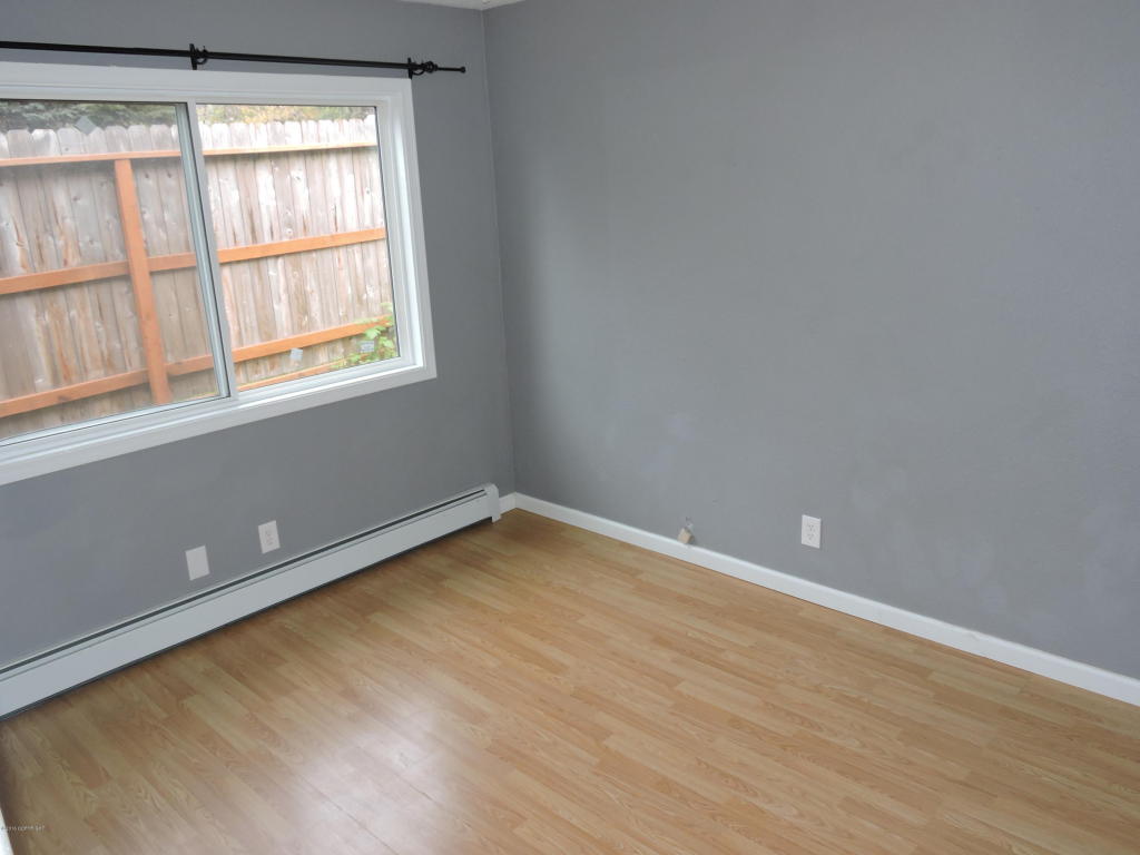 10107 Chandalar St, Eagle River, AK 99577 photo 8