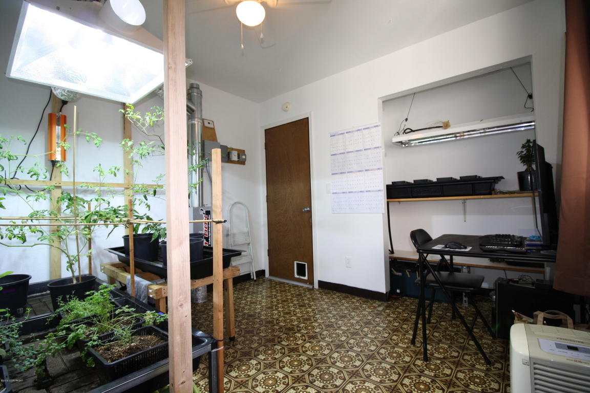 8230 E 10th Ave, Anchorage, AK 99504 photo 47