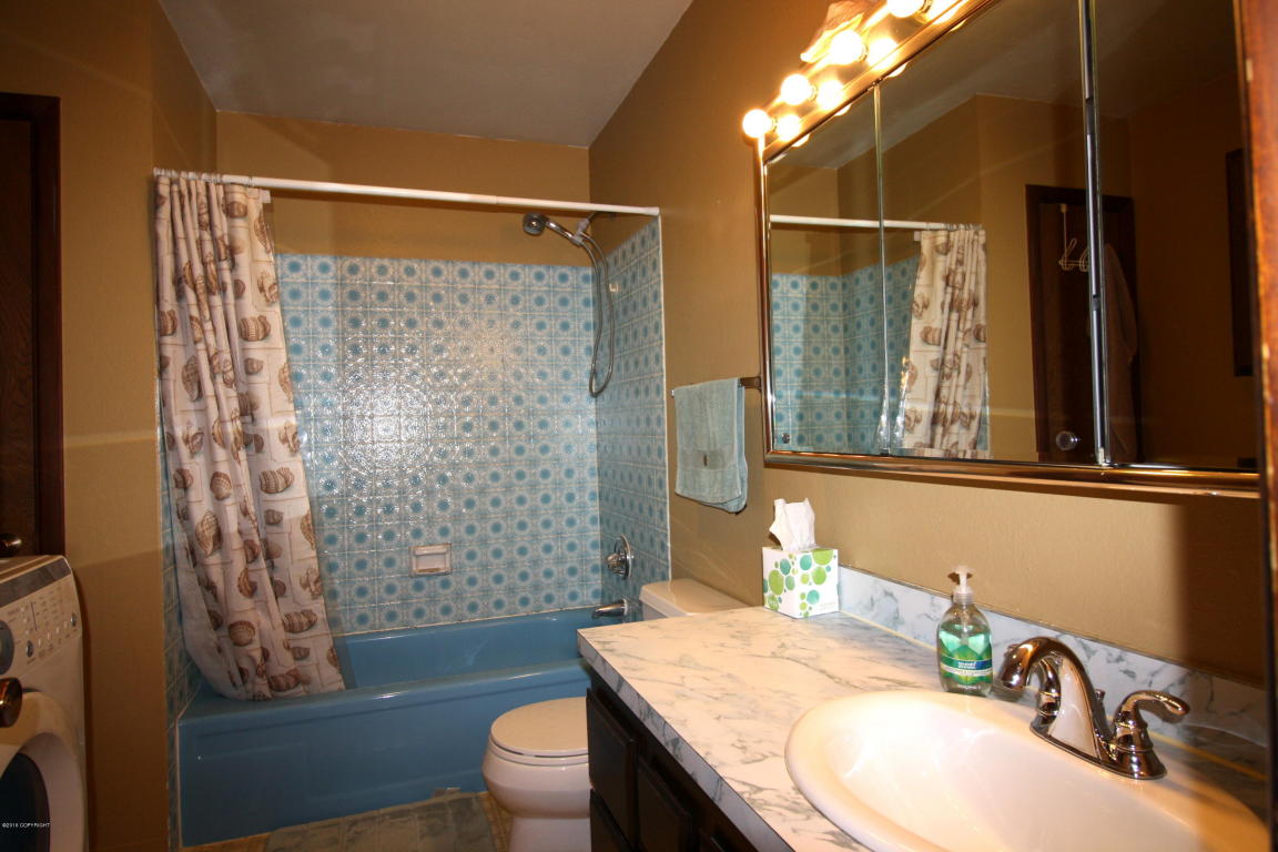8230 E 10th Ave, Anchorage, AK 99504 photo 21