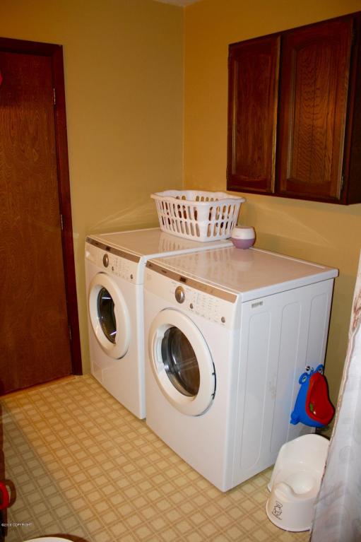8230 E 10th Ave, Anchorage, AK 99504 photo 9