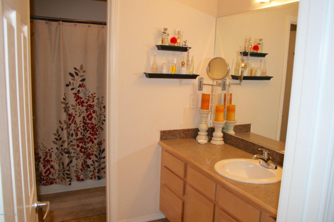 5667 Sapphire Loop # 24B, Anchorage, AK 99504 photo 11