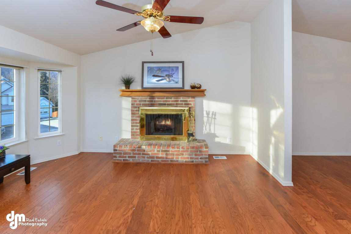19139 Babrof Dr, Eagle River, AK 99577 photo 6