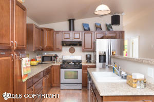 7310 N False Pass Cir, Wasilla, AK 99654 photo 8