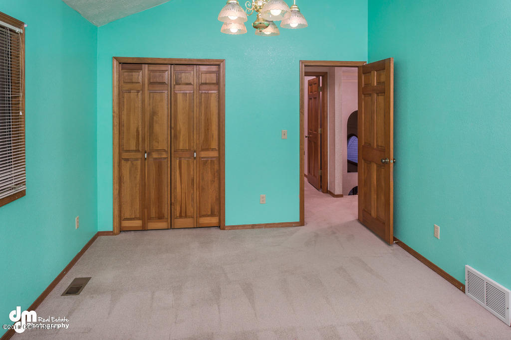 19600 Wingham Cir, Eagle River, AK 99577 photo 18
