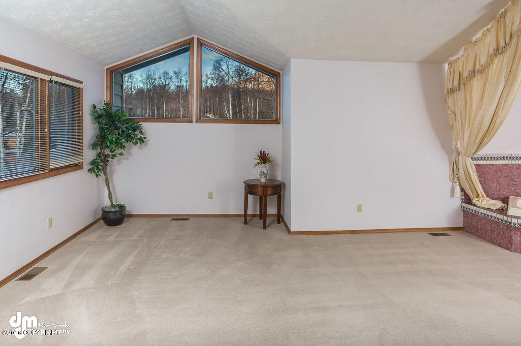 19600 Wingham Cir, Eagle River, AK 99577 photo 12