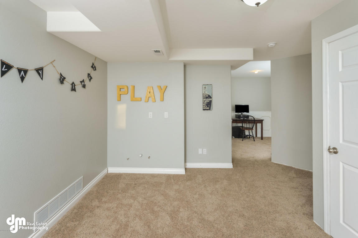13062 Rosser Dr, Eagle River, AK 99577 photo 25