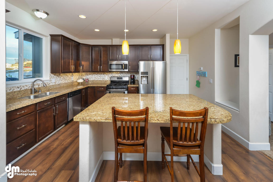 13062 Rosser Dr, Eagle River, AK 99577 photo 8