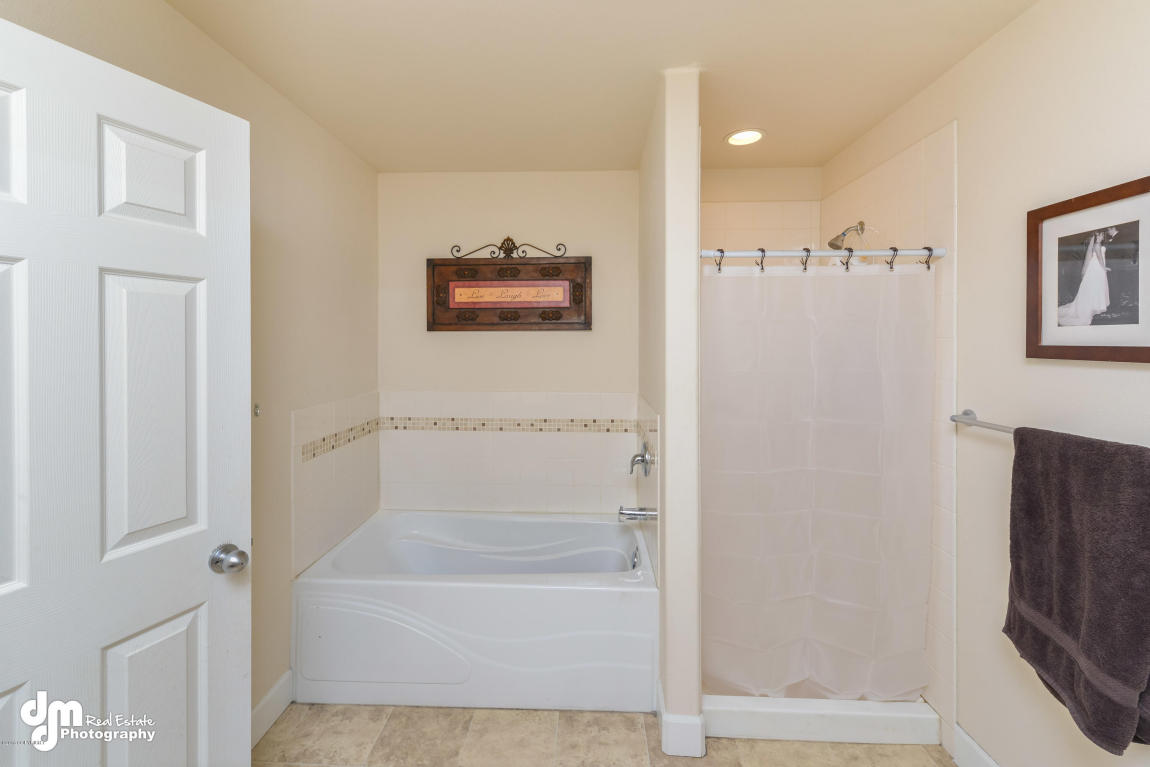 13062 Rosser Dr, Eagle River, AK 99577 photo 13