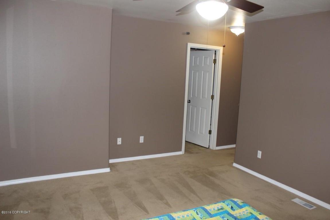11204 Echo St, Eagle River, AK 99577 photo 12